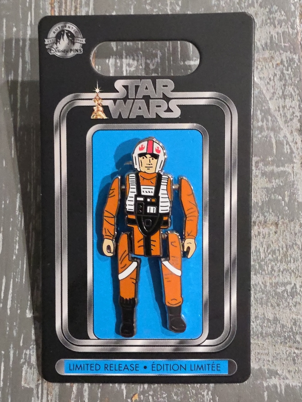 Disney Parks Star Wars Luke Skywalker X-Wing Pilot Action Figure Pin, Kenner